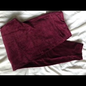 Eye ❤️ Candy,size L light corduroy velvet looks & feels like red strong burgundy